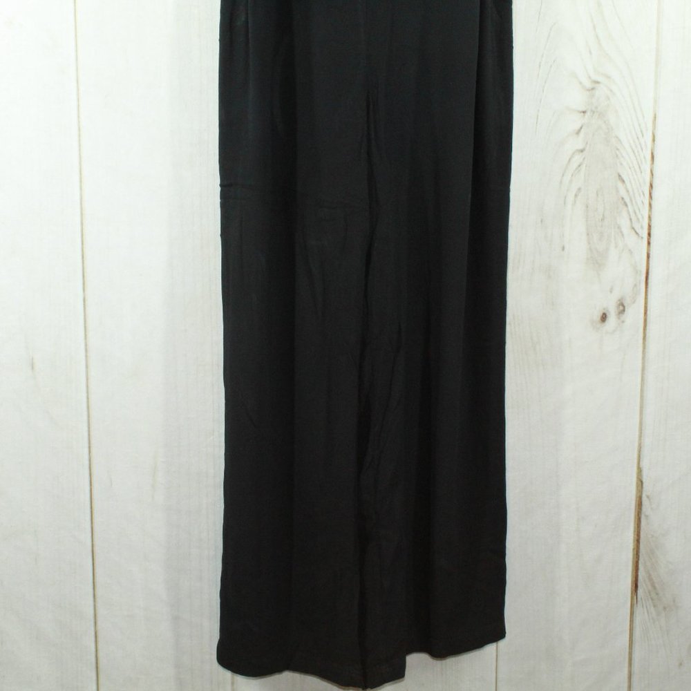 Torrid 100% Rayon Adjustable Back Jumpsuit Size 4 - Picture 2 of 9